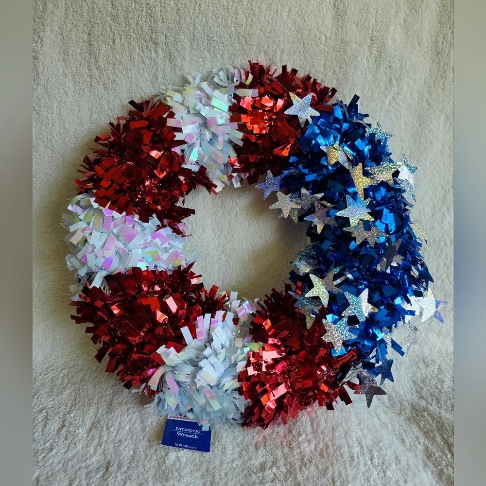 New Patriotic 4th of July Red White Blue Tinsel American flag Round Wreath 16 in